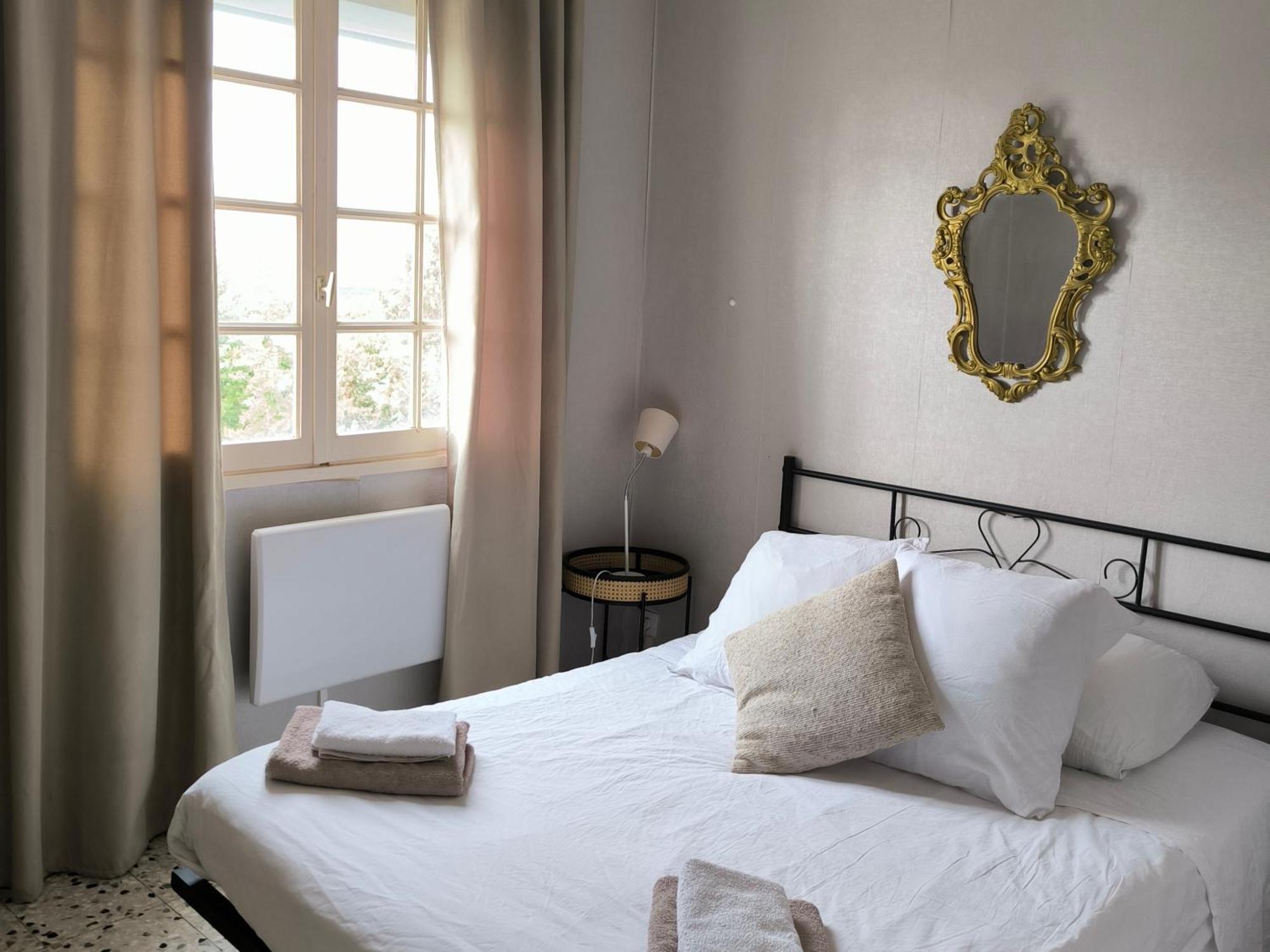Chambre Double Avec Piscine Proche De Perpignan Rivesaltes Luaran gambar